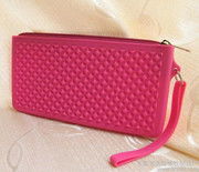 硅膠拉鏈包的相冊圖片賞析——東莞寶達硅橡膠制品廠優質產品展示